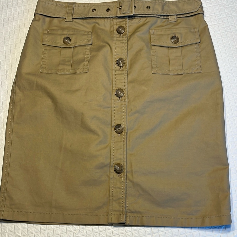 Ann Taylor khaki casual skirt size 6